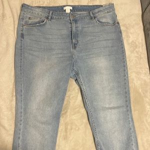H&M light washed jeans